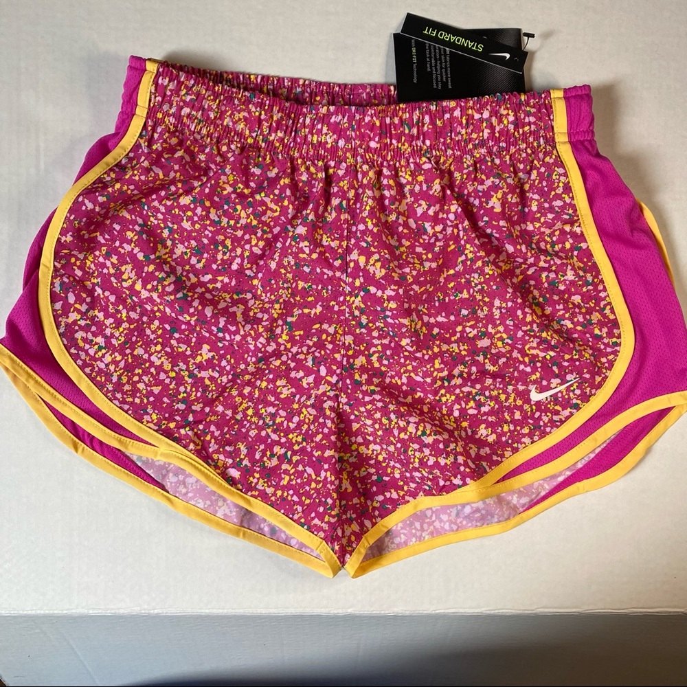 New Nike Women Dri-fit Shorts Size S
